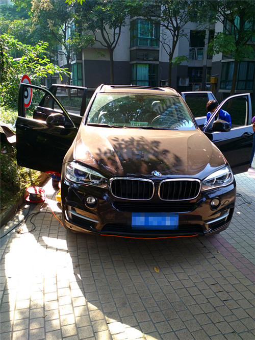 BMW X5治理中