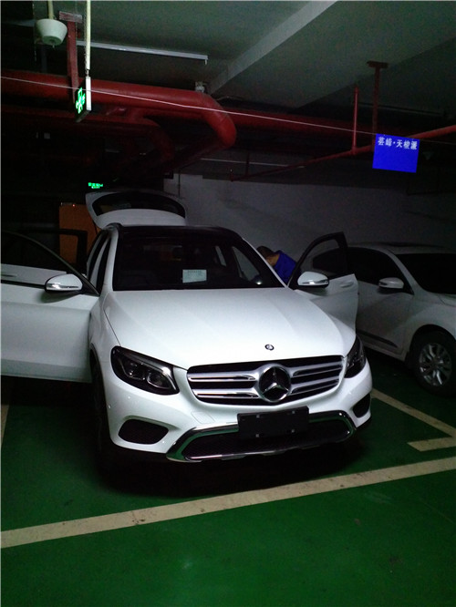 奔馳SUV